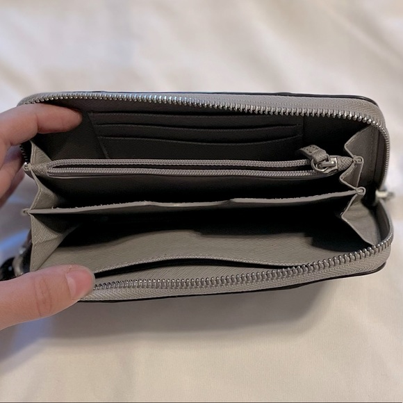 Michael Kors Grey Saffiano Leather Micro Stud Travel Zip Around Wallet - Picture 3 of 5